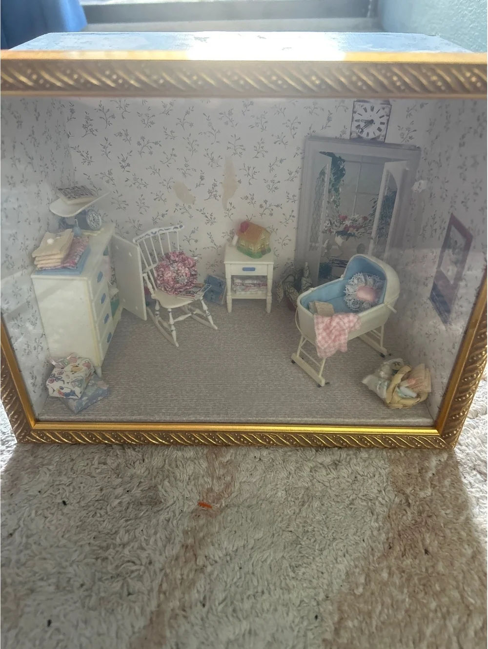 Vintage Miniature Dollhouse Room Shadow Box with Furniture